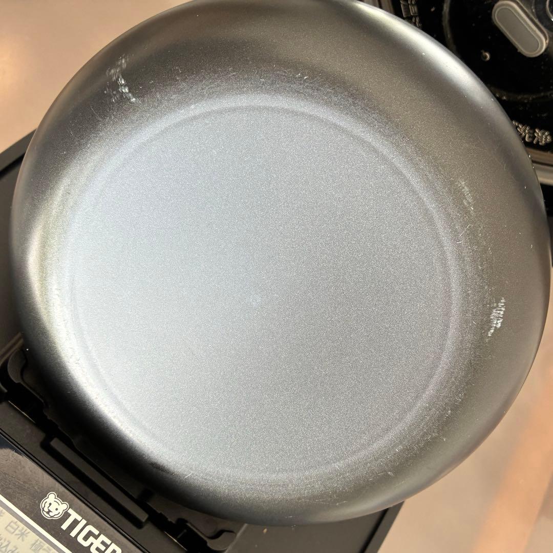 【ケンさん専用】　タイガー　圧力IHジャー炊飯器 5.5合炊き JPV-H100