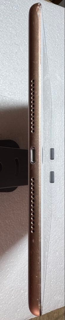 iPad 第8世代 32GB ゴールド Wi-Fi＋セルラーモデル