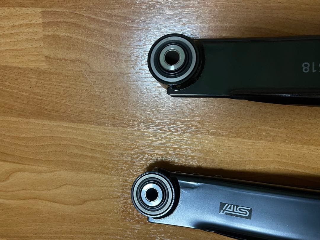 STI ラテラルリンクリア（未使用品）