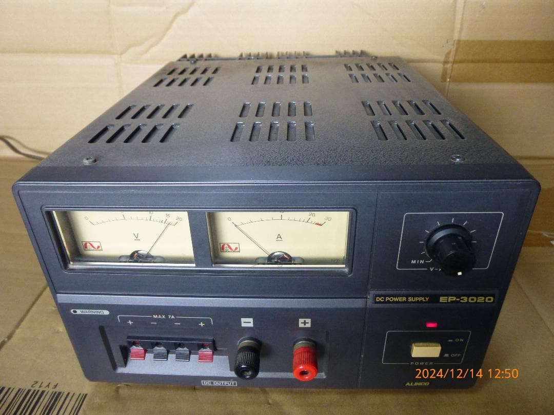 30A　大型トランス式ファンレス安定化電源　美品2