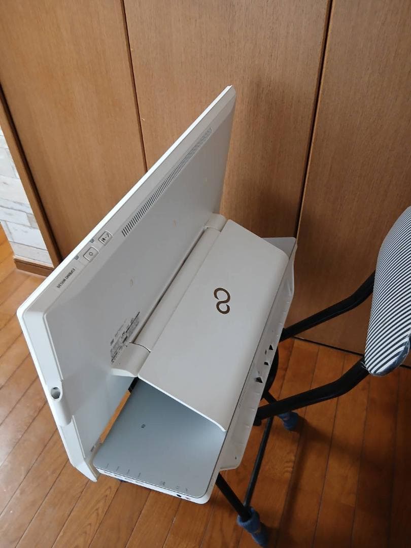 富士通一体型デスクパソコン FMV ESPRIMO WH53/S