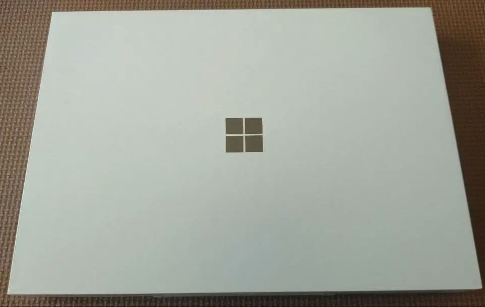 新品未開封 Surface Pro 12インチ プラチナ 512GB