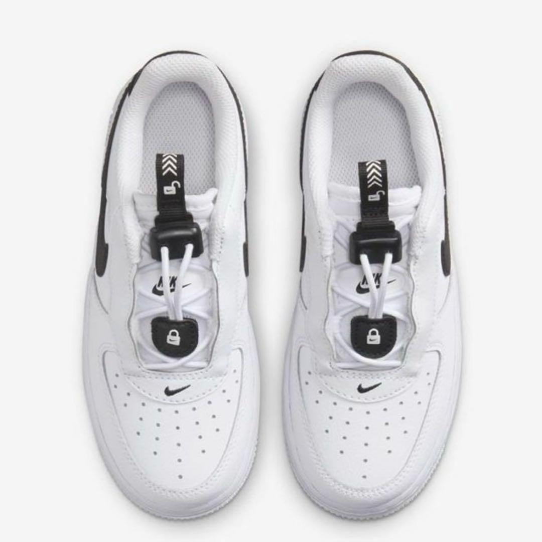 スニーカー NIKE