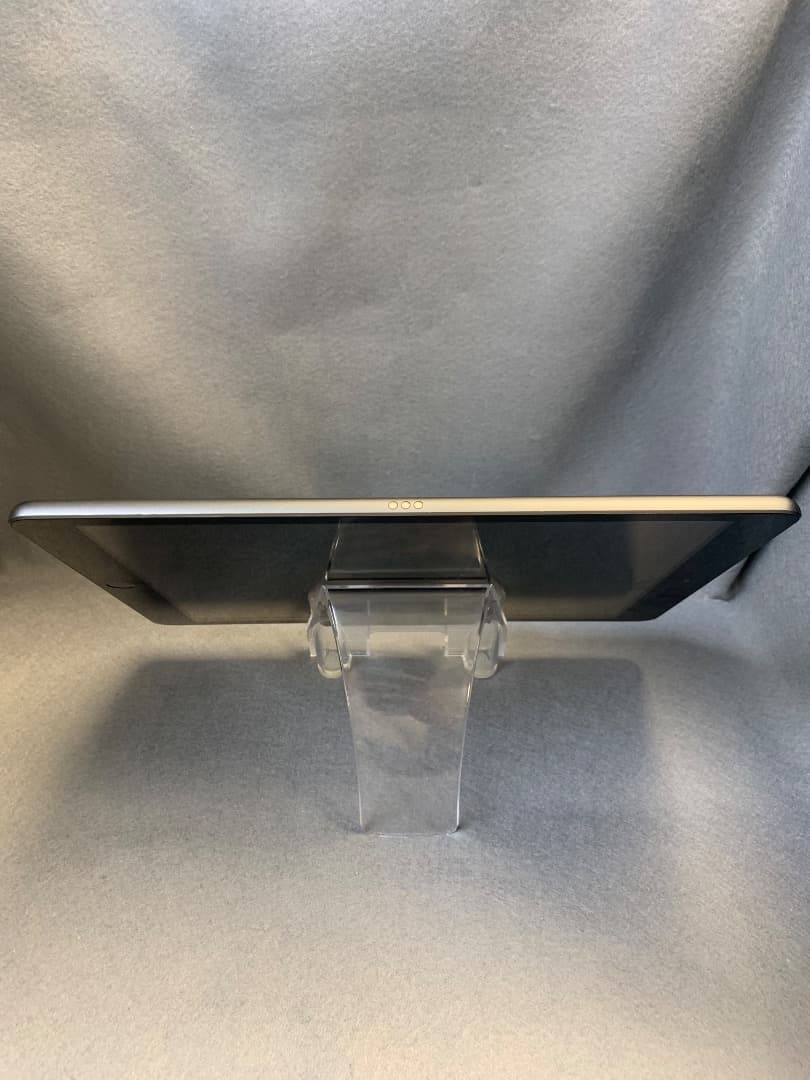 美品 iPad 第８世代 32GB Wi-Fi版 スペースグレー色