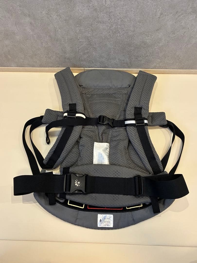 エルゴベビー　オムニブリーズ　グラファイトグレー　抱っこ紐