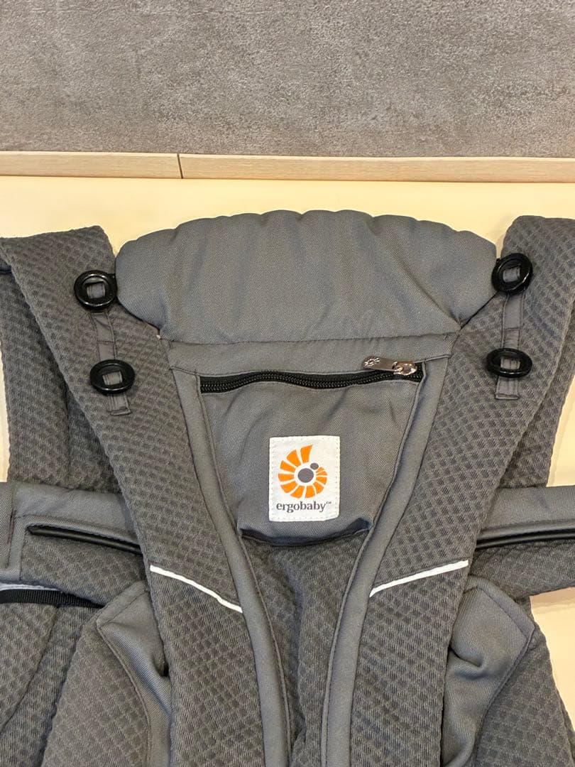 エルゴベビー　オムニブリーズ　グラファイトグレー　抱っこ紐