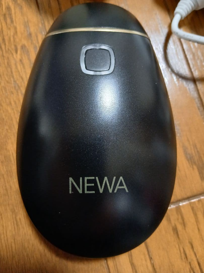 NEWAリフト 美顔器 ブラック