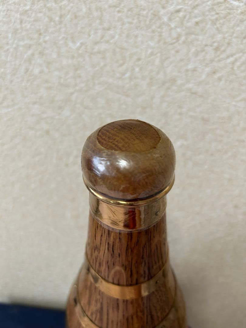 Prince Hubert de Polignac コニャック木製装飾ボトル