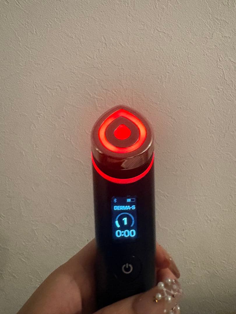 メディキューブ AGE-R ブースタープロ ブラック美顔器　キャップとパック8枚