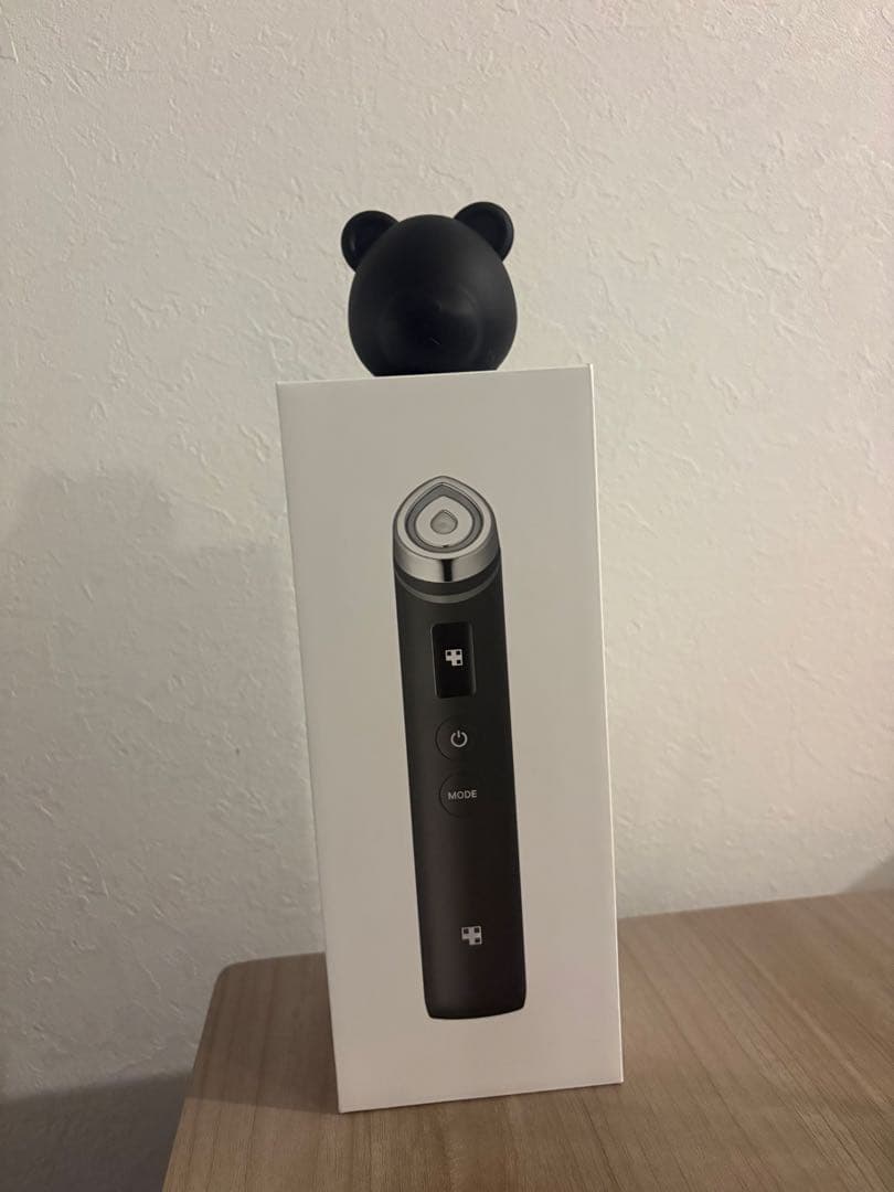 メディキューブ AGE-R ブースタープロ ブラック美顔器　キャップとパック8枚