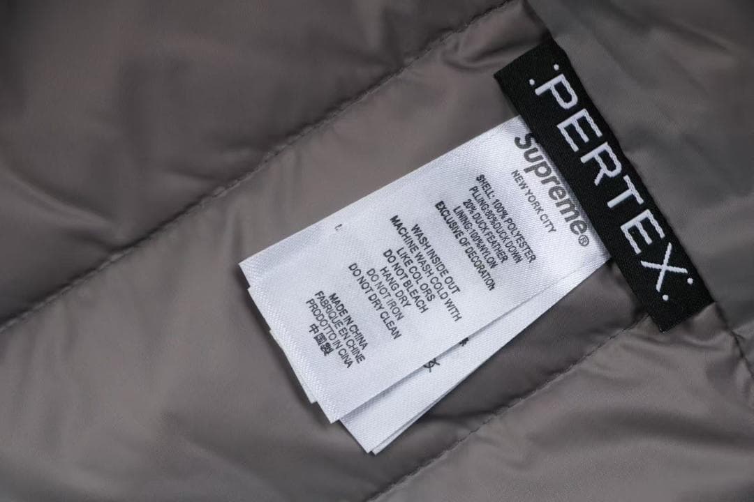 Supreme プルオーバーダウンジャケット 黒~~~