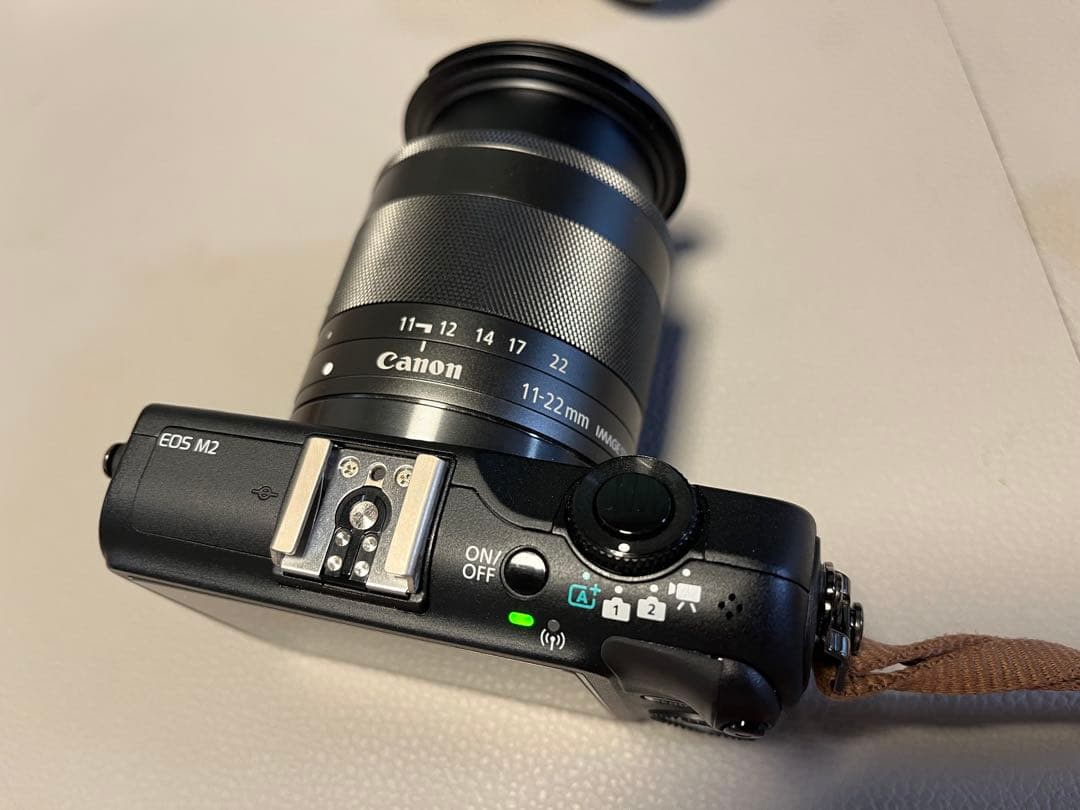 美品 Canon EOS M2 D 一眼レフ トリプルレンズキット➕望遠レンズ付