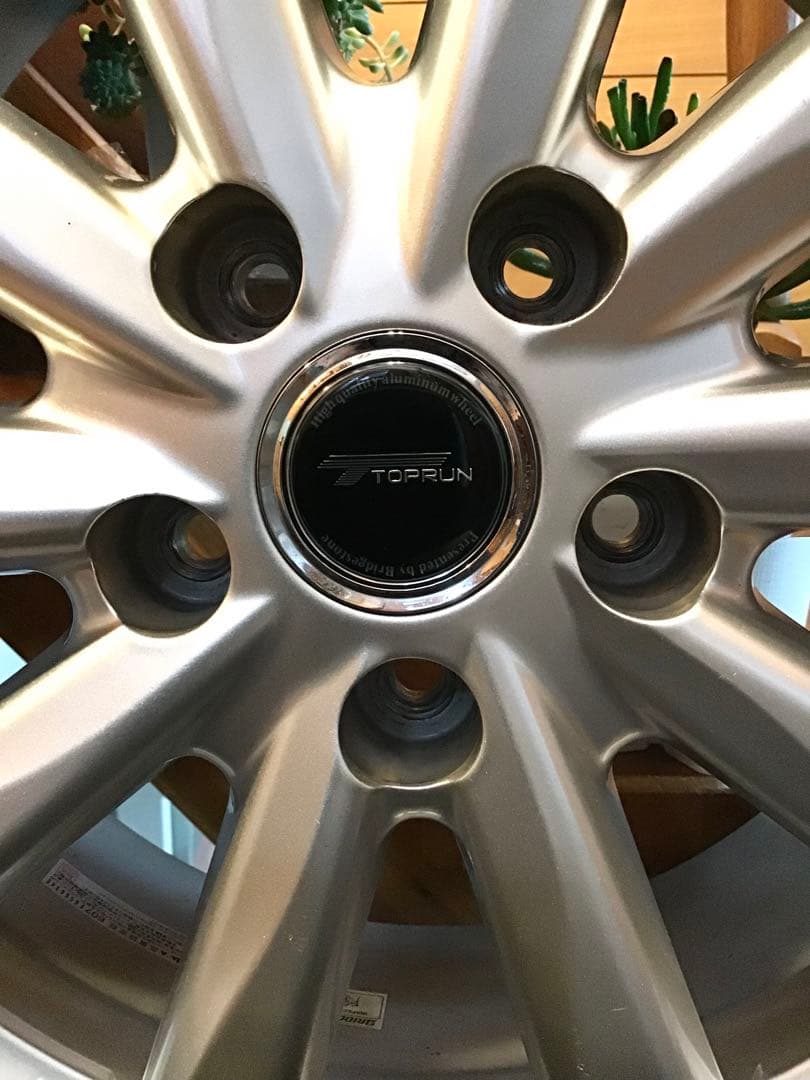 直接引取歓迎スタッドレスタイヤ ホイール付き、215／60r17 5穴114.3