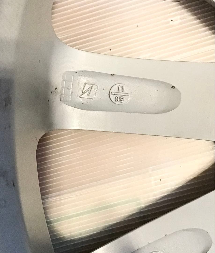 直接引取歓迎スタッドレスタイヤ ホイール付き、215／60r17 5穴114.3