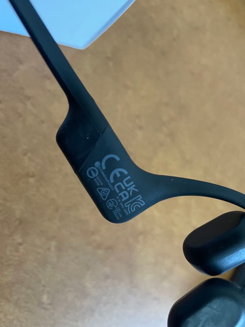 SHOKZ OPENRUN 骨伝導イヤホン