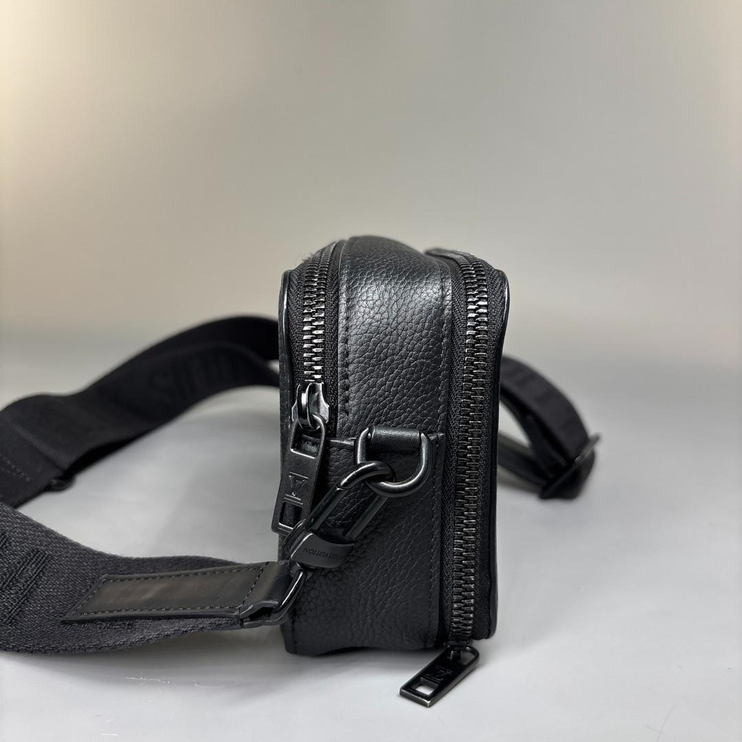 新品同様IC ルイヴィトン アエログラム アルファウエアラブルウォレット メンズ