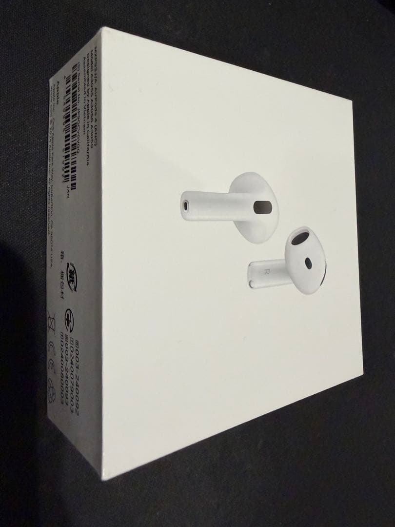 【美品】AirPods4本体 ノイズキャンセリング機能付き