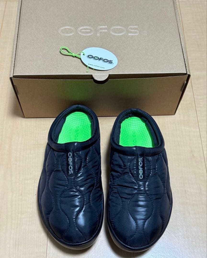 完売品 OOFOS OOcoozie Thermo Mule black