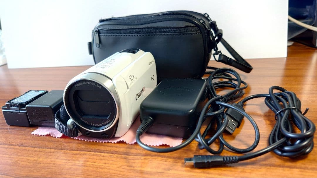 キャノンivis HF R62 ホワイト