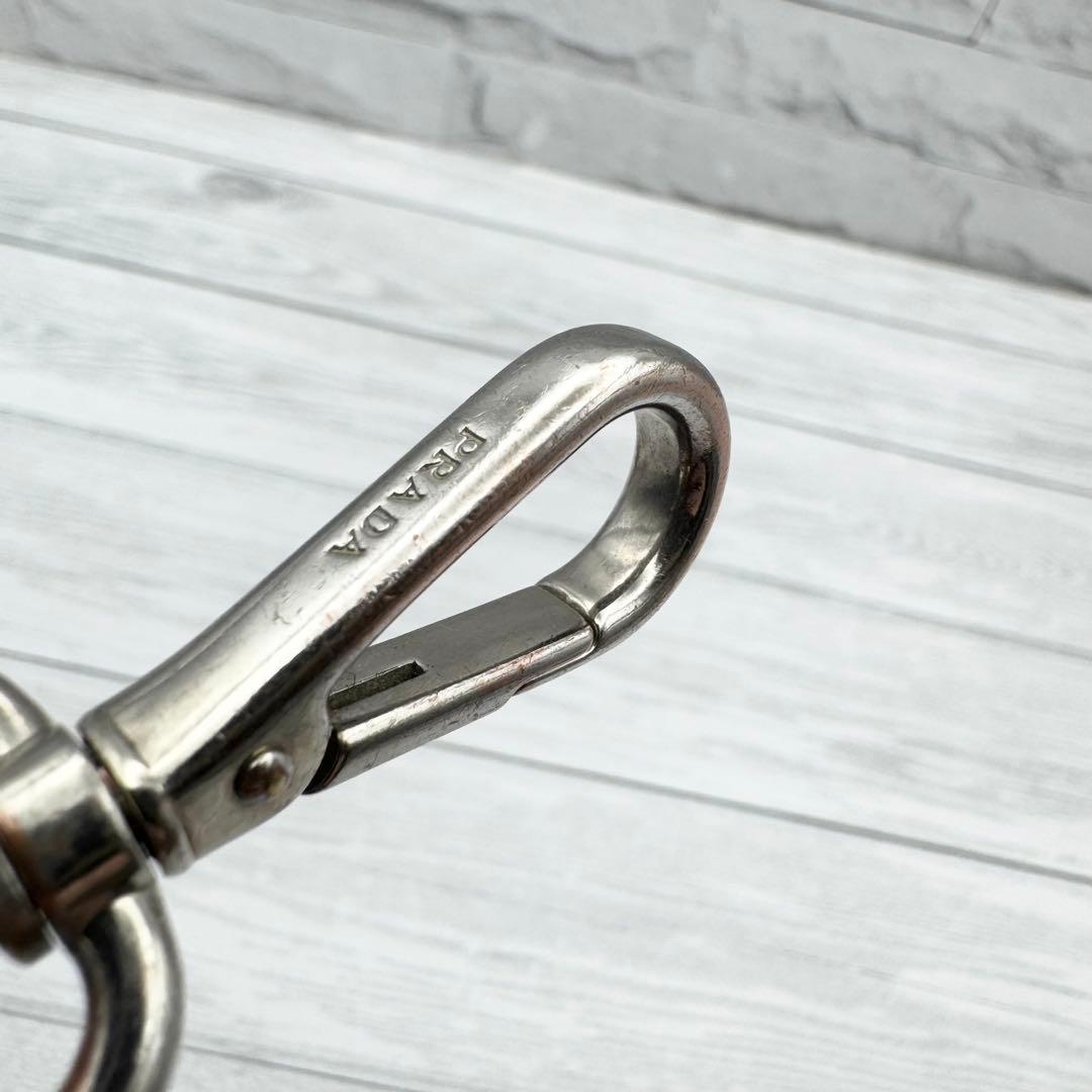 【美品】PRADA　サフィアーノレザー　キーホルダー　　レザー ネイビー