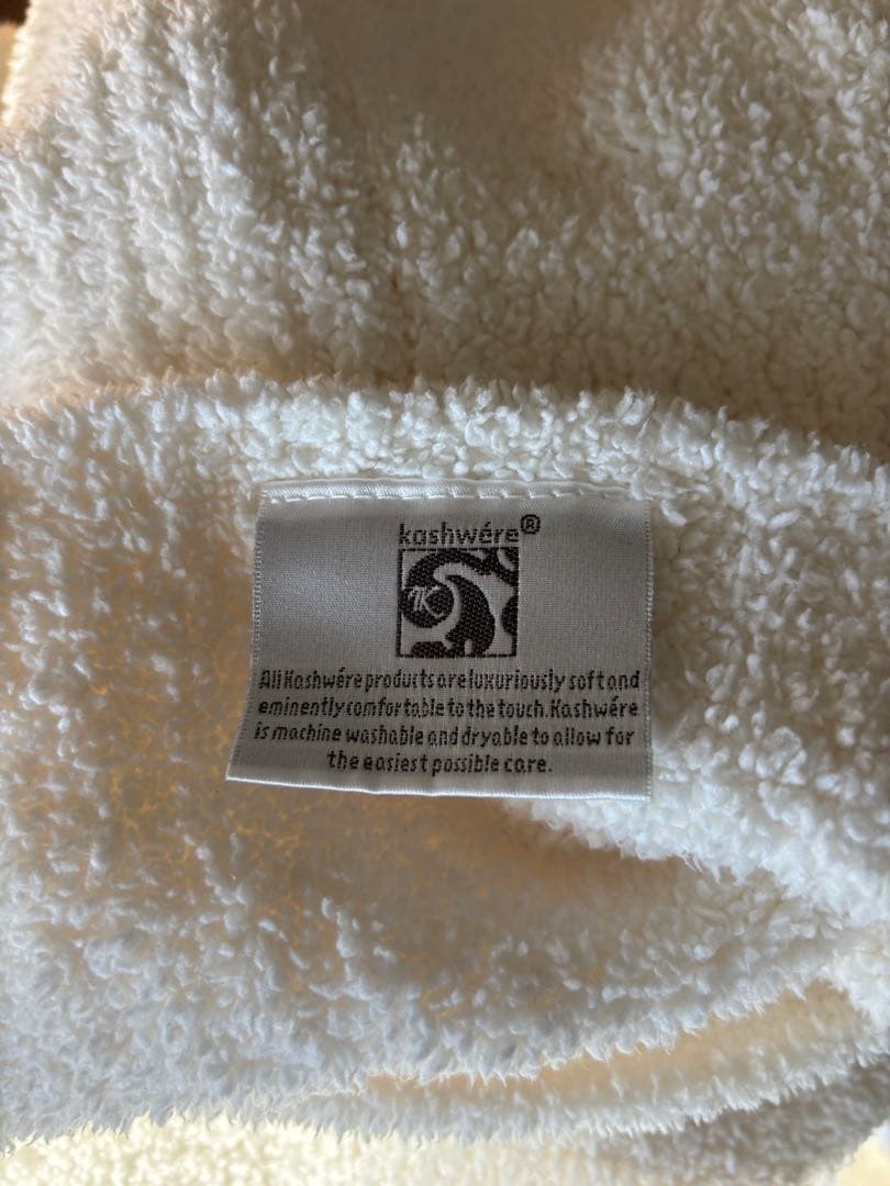 カシウェア スローブランケットTHROW SOLID creme色