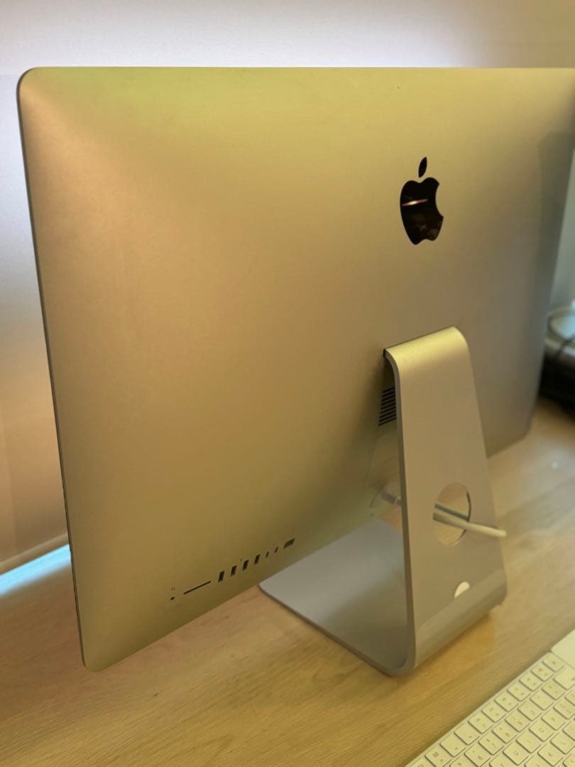 iMac 5K 2020 3.8GHz 8コア メモリ64GB 外箱と周辺機器