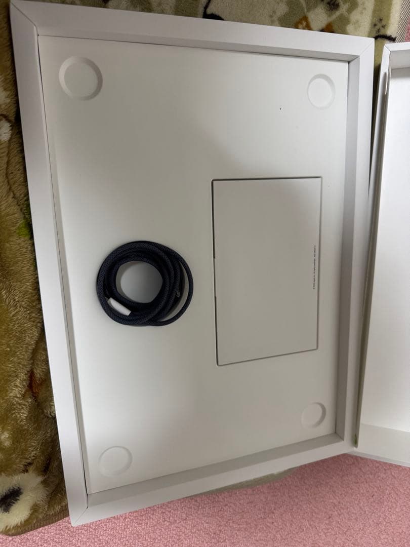 MacBook AirM2チップ256GD 15インチ