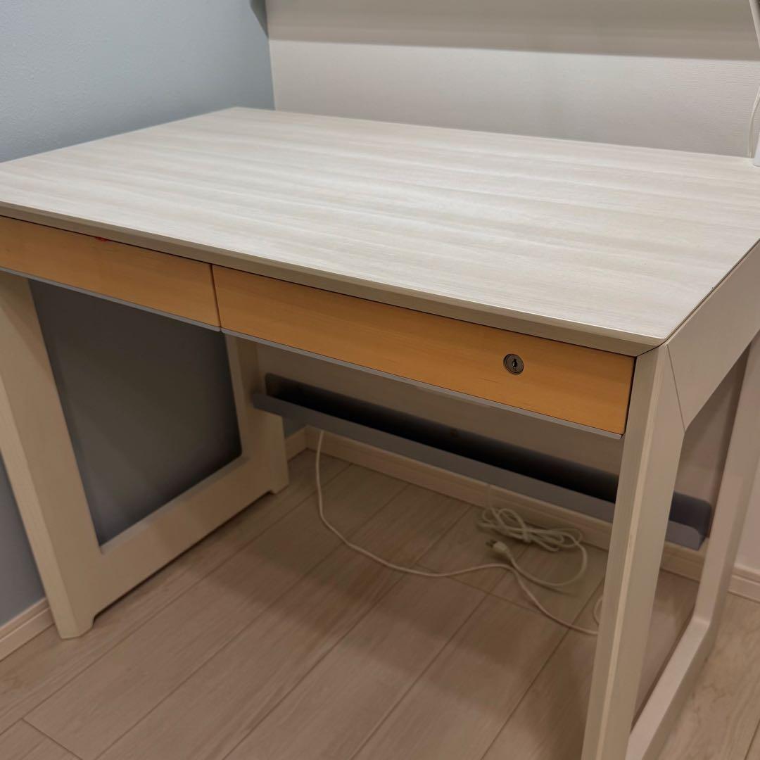 【デスクライト付き】コイズミ 勉強机 ホワイト 幅90 KWD231-233