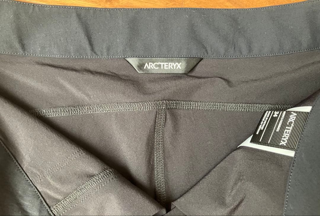 Y*）様 【新品売切】ARC'TERYX Gamma Lightweight s