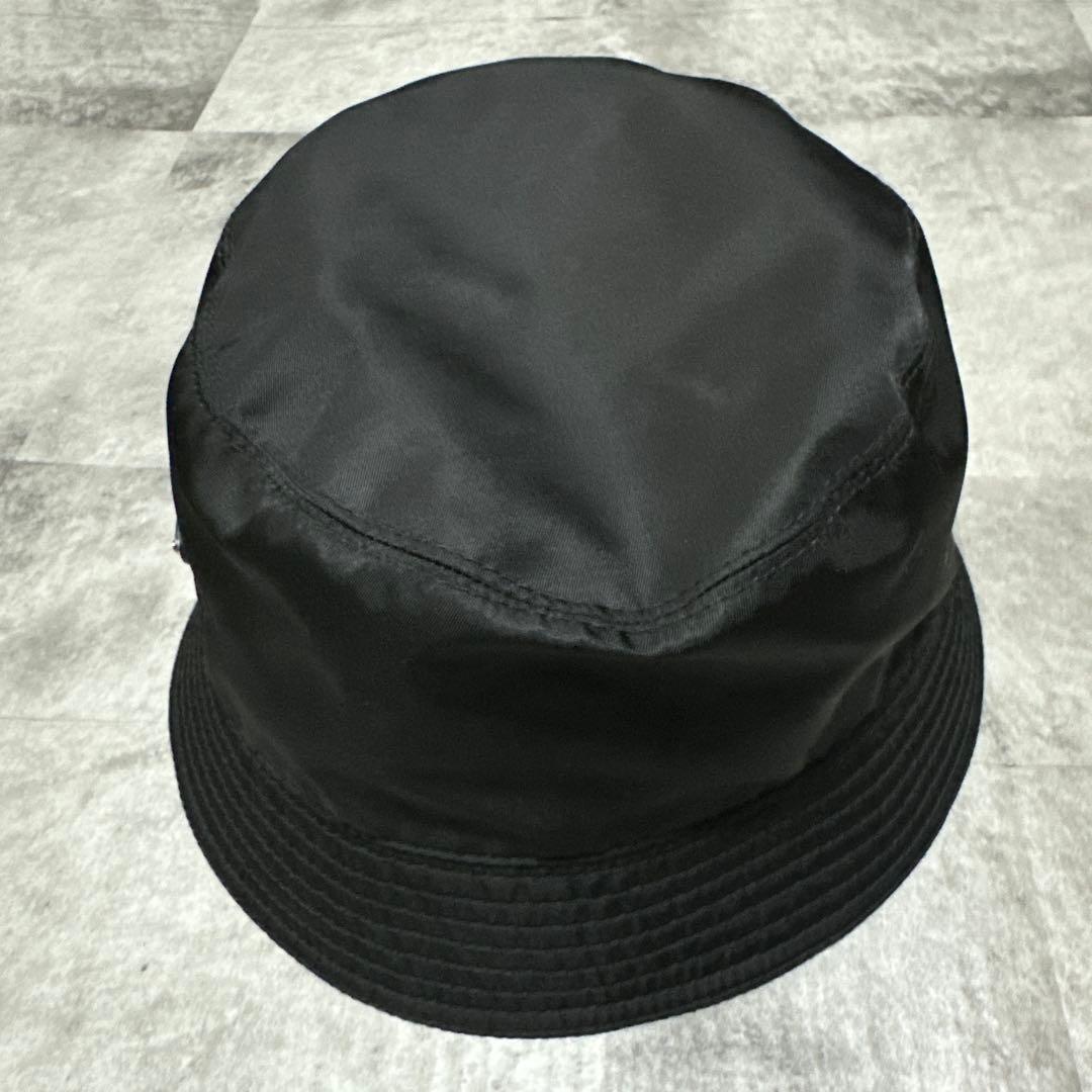 PRADA　トライアングルロゴプレートバケットハット　XL