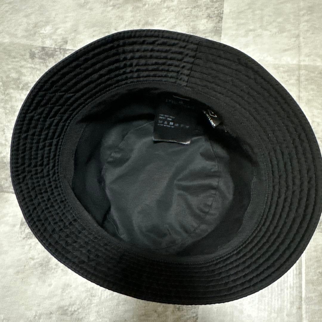 PRADA　トライアングルロゴプレートバケットハット　XL