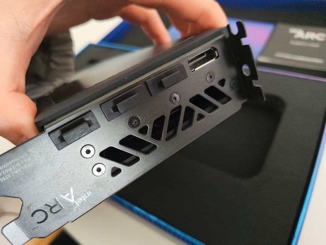 し*お様 Intel ARC A750 Limited Edition グラフィ