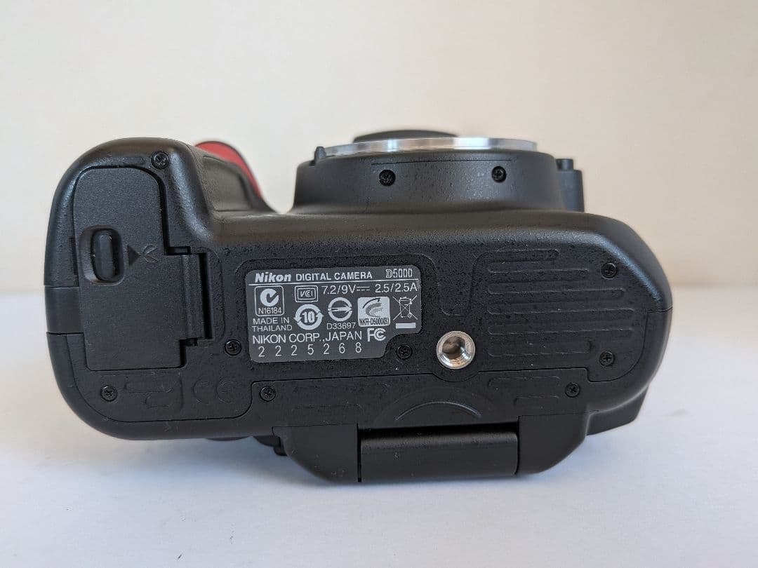 ✨️1129ショット✨️Nikon D5000 デジタル一眼レフカメラ 本体