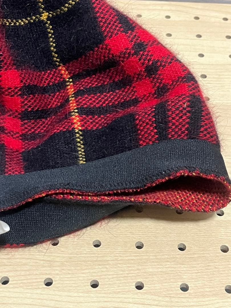 ヴィヴィアンウエストウッド ポンポン付きベレー帽