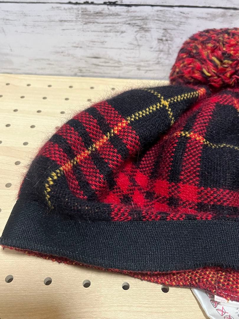 ヴィヴィアンウエストウッド ポンポン付きベレー帽