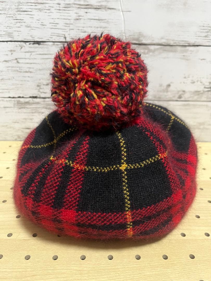 ヴィヴィアンウエストウッド ポンポン付きベレー帽