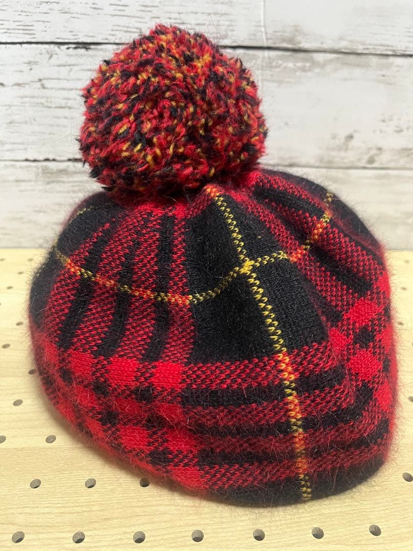 ヴィヴィアンウエストウッド ポンポン付きベレー帽