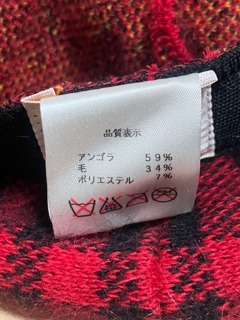 ヴィヴィアンウエストウッド ポンポン付きベレー帽