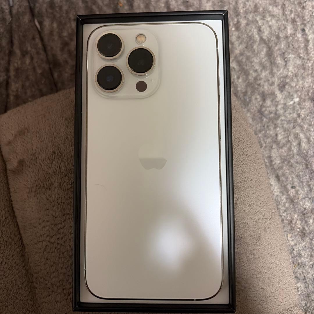 【美品】iPhone13Pro シルバー【値下げしました】
