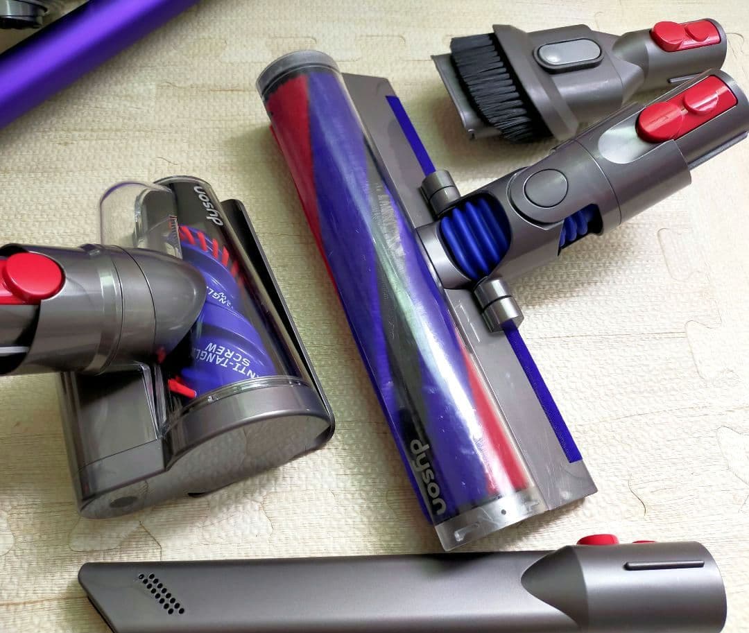 【本体新品】ダイソン Digital Slim Fluffy SV18 他