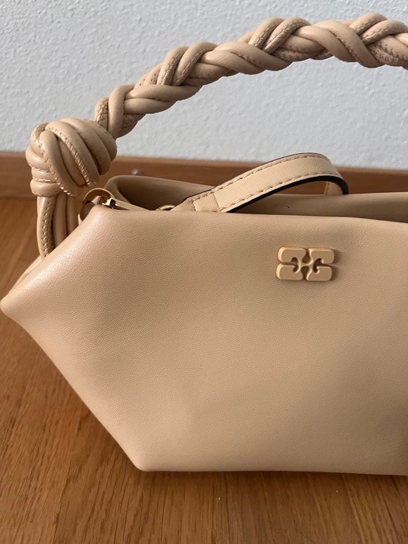 GANNI ボウバッグ ミニ バタークリーム