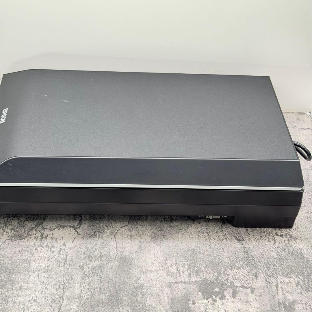 EPSON GT-X820 フラットベッドスキャナー