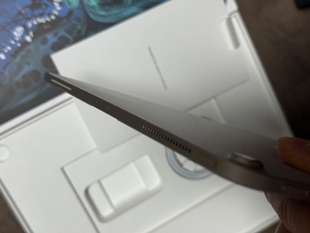 iPad pro 12.9インチ　第3世代　シルバー256gb