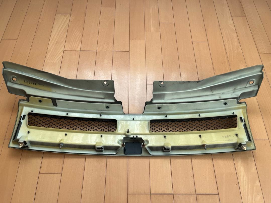 デリカD5 前期　スポーティグリル