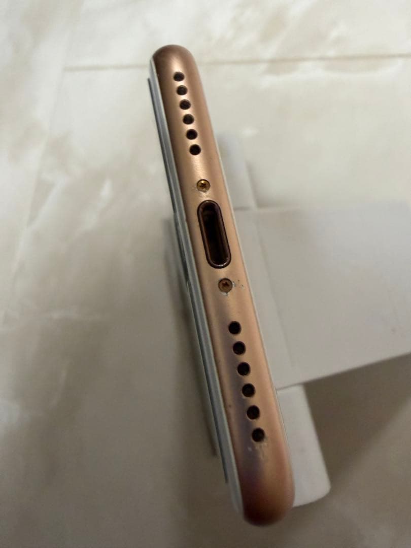 Apple iPhone 8 64GB Simフリー