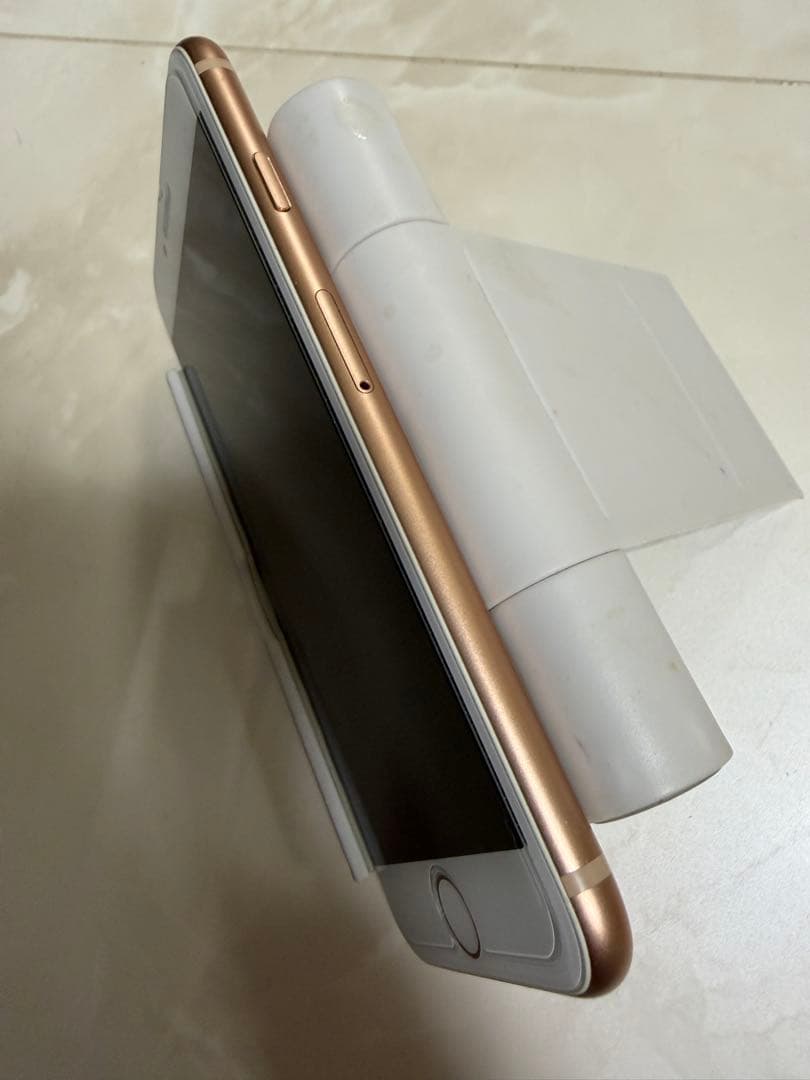 Apple iPhone 8 64GB Simフリー