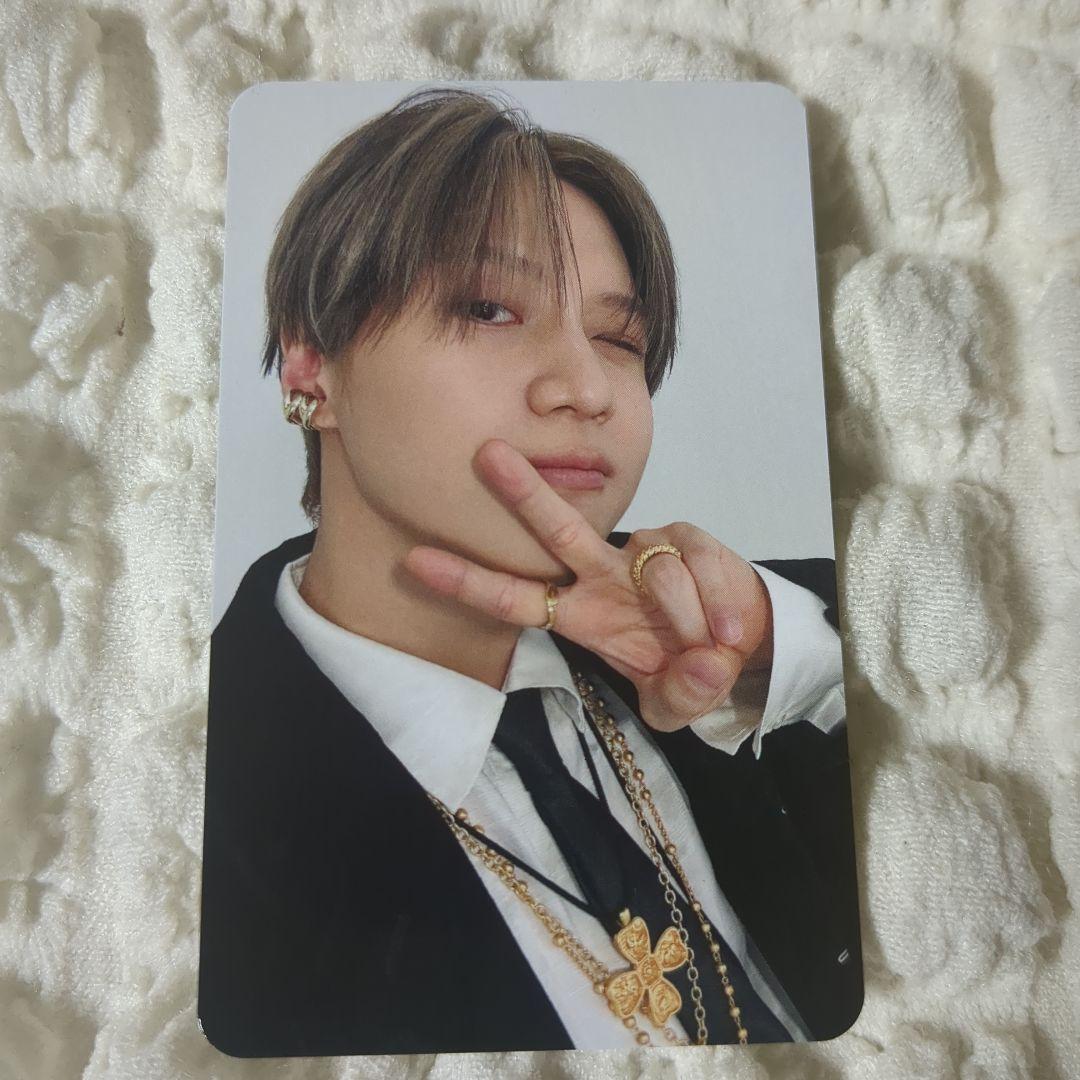 テミン トレカ ケース パーカー ライトスティック ペンライト 特典