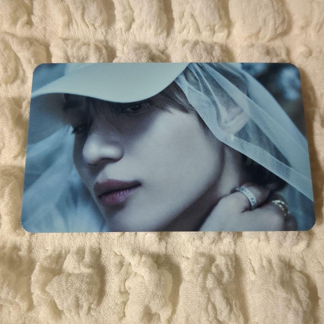 テミン トレカ ケース パーカー ライトスティック ペンライト 特典