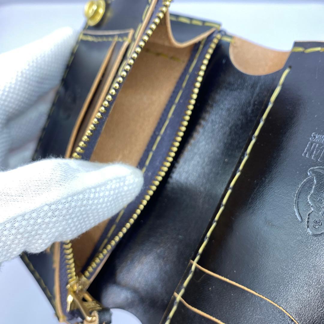 折らずお札収納 真鍮 丘染めブラックの無骨トラッカーウォレット T-MTW729