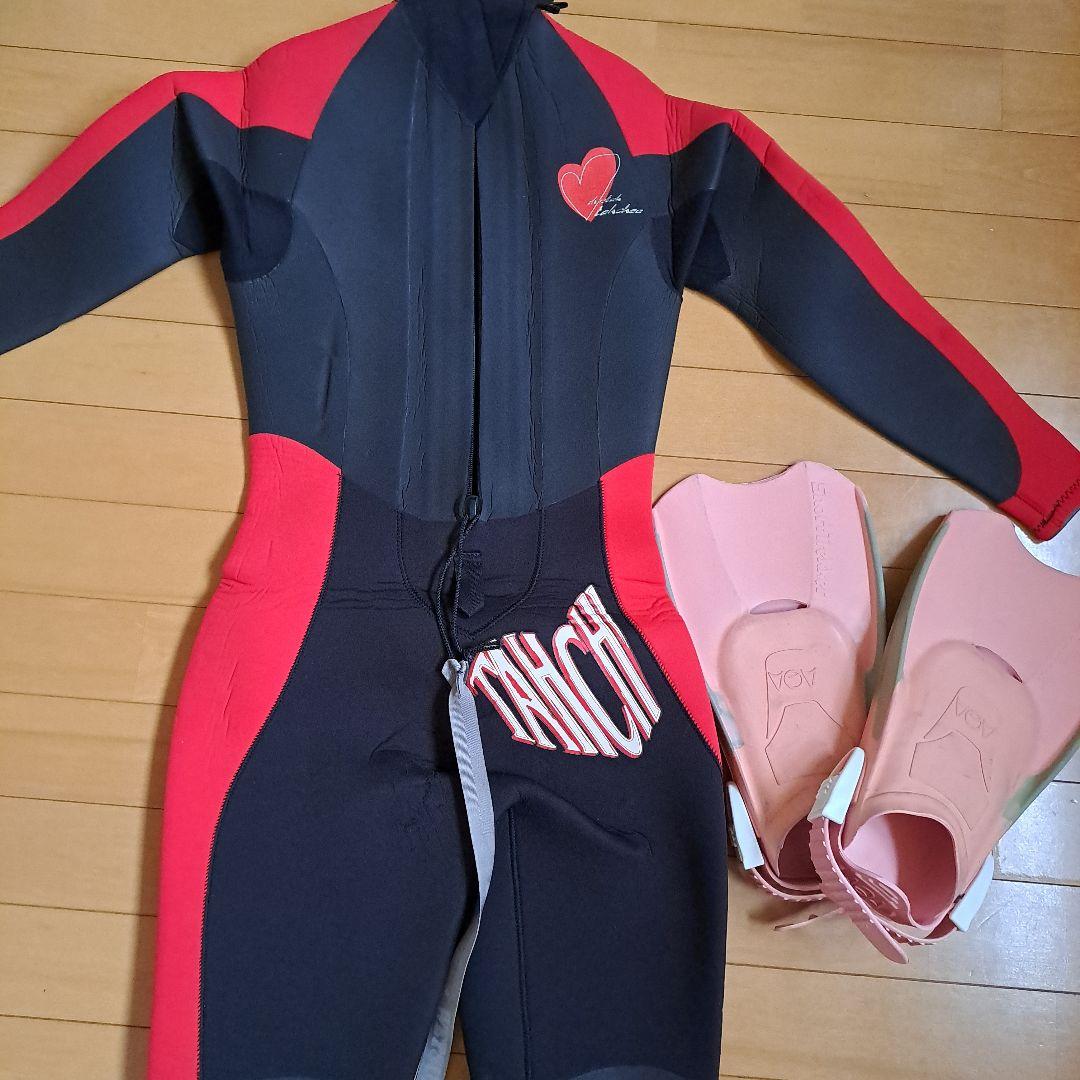 タ─チフルウエットスーツ